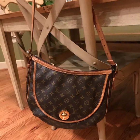 Louis Vuitton Handbags - Louis Vuitton Tulum GM Crossbody